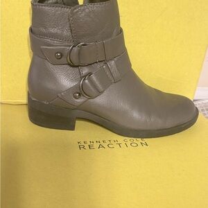 Kenneth Cole Reaction Gray Ankle Booties Casual Style